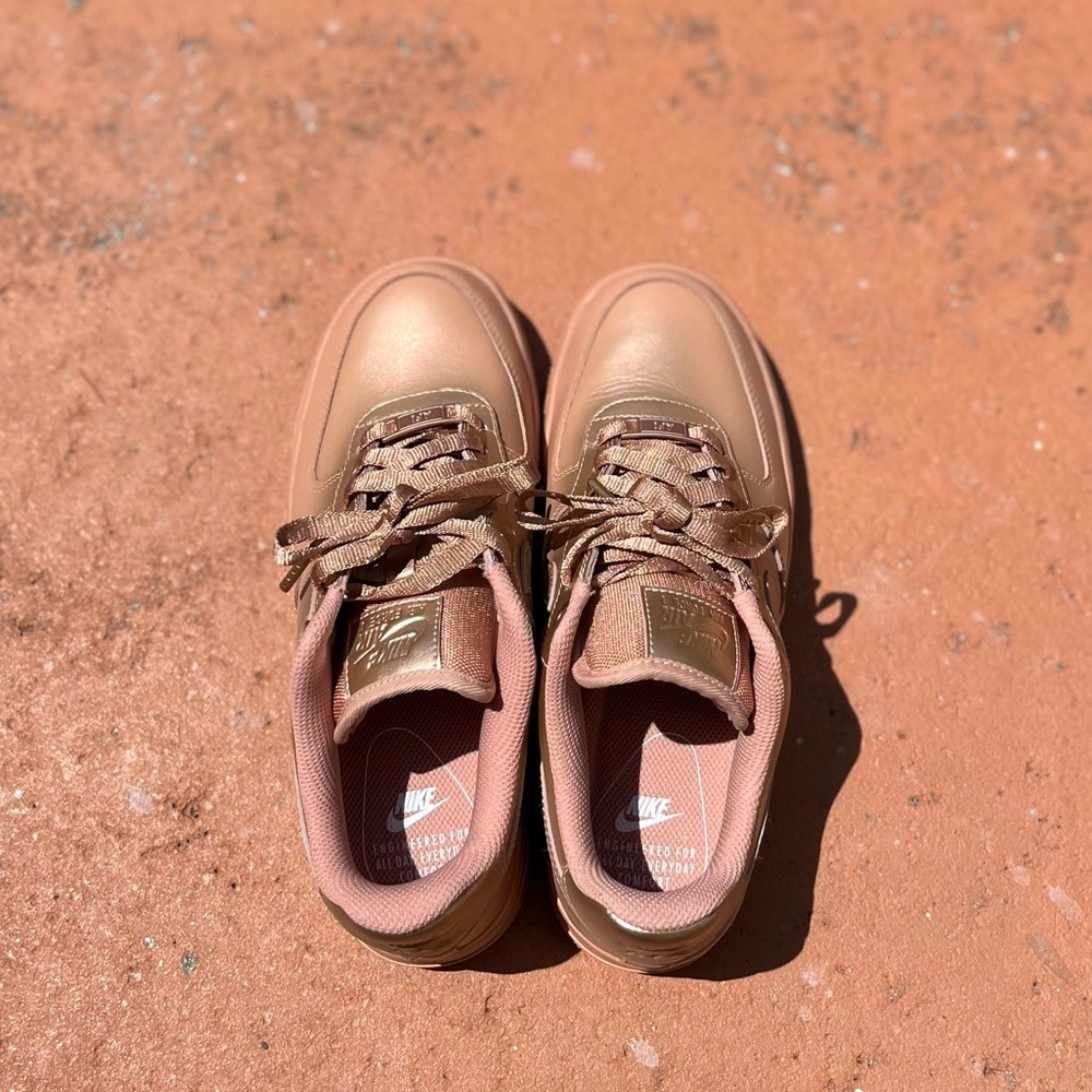 Rosegold Airforce 1